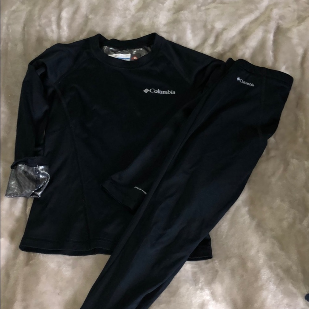 SOLD - Kids Columbia base layer set XS (6/7)